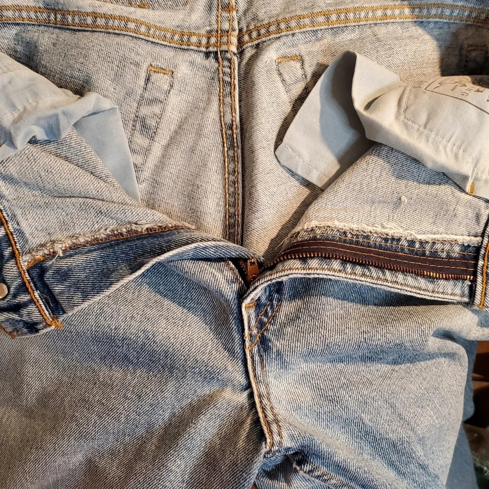 5. 1995 ~Vintage Levi's 💙 550 ~ 33 x 32 ~ September ~ - Picture 9 of 16